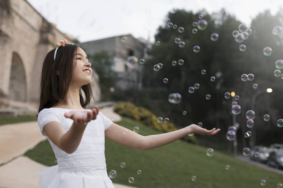 Cesta de Flores da Daminha: O Detalhe Encantador que Transforma sua Cerim&ocirc;nia