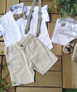 Conjunto de Batizado infantil menino com Bermuda Linho Camisa Manga Curta e Suspensório Listra e Gravata Bege