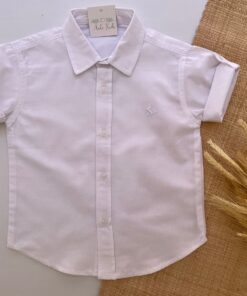 Camisa Infantil masculina manga Curta na cor branca com detalhe e botões branco