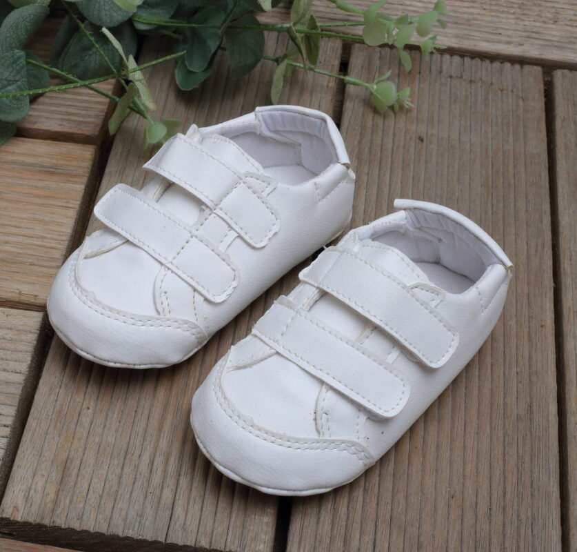 Sapato Infantil masculino om Velcro infantil Menino Branco Batizado