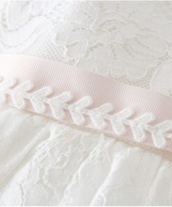 Vestido infantil bebê batizado com faixa rosa Mandrião Renda Branco Touca Luxo
