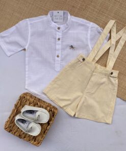 Conjunto Verão Batizado Casamento infantil menino Bata Gola Padre manga curta e Jardineira bermuda Linho Amarelo