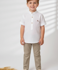 Conjunto Batizado Menino Ravi Bata Manga Curta Calça Sarja Marfim Premium