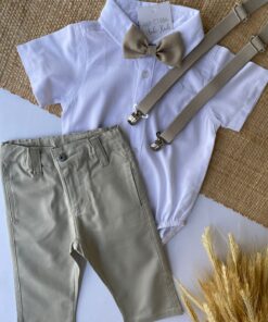 Conjunto Infantil Menino Body Manga Curta Calça Sarja Gravata e Suspensório Bege Luxo