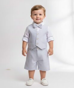 Conjunto Batizado Benício Premium com Body Manga Longa Bermuda Gravata e Colete Azul Bebê em Tecido Flamê Textura Linho