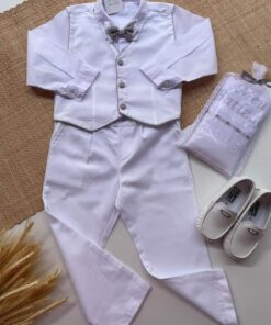 Conjunto Batizado Infantil Menino Calça Camisa e Colete Branco em Detalhe Bege Gravata Borboleta