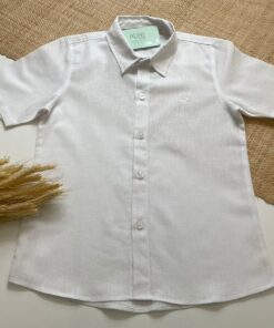 Camisa Infantil Menino Manga Curta em Linho Branco com Detalhe Bordado Branco