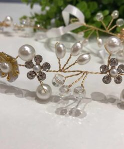 Alternative view of Arranjo Infantil Faixa de Cabelo Branco Perolado com Strass Flor Grinalda Penteado Daminha Batizado