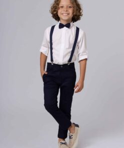 Conjunto Denis Formatura Infantil Menino Camisa Manga Longa Calça em Sarja Skinny Suspensório e Gravata Azul Marinho