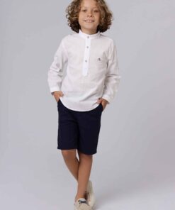 Alternative view of Conjunto Formatura Infantil Menino com Camisa Bata Manga Longa Branca e Bermuda Azul Marinho