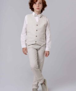 Conjunto Formatura Infantil Menino com Camisa Manga Longa Calça Colete e Gravata Borboleta em Linho Bege