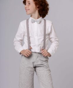 Conjunto Formatura Infantil Menino Camisa Longa Bermuda e Gravata Borboleta em Tecido Flamê Textura Linho e  Suspensório Cinza
