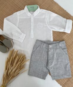 Conjunto Infantil Batizado Casamento Verão menino com Bata Gola Padre e Bermuda em Tecido Flamê Textura Linho Cinza