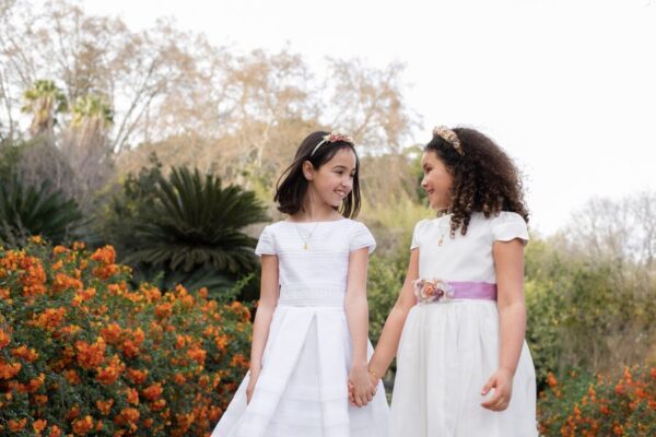 Daminha ou Florista: Desvendando os Mistérios da Moda Infantil nos Casamentos