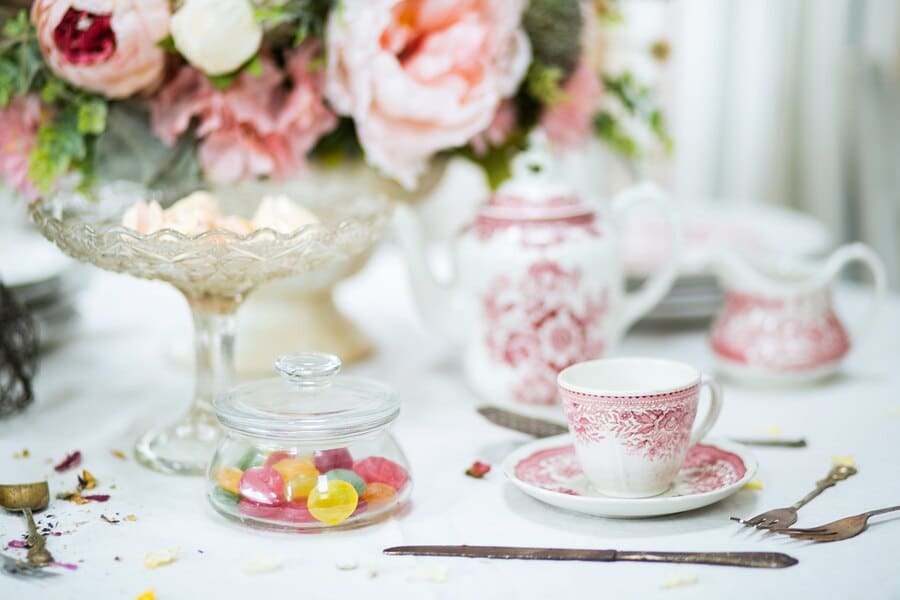 Chá de Panela Divertido: A Receita Perfeita para Celebrar o Amor!