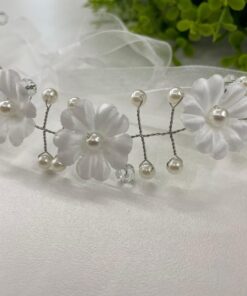 Alternative view of Arranjo Infantil Faixa de Cabelo com Flores e Pérolas Branco Grinalda Penteado Daminha Batizado