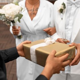Guia Definitivo: O que dar de presente de casamento aos noivos?