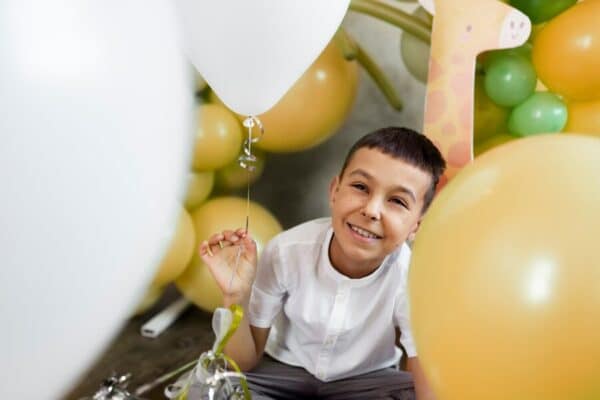 O Aniversário Perfeito para o Pequeno Aventureiro: Descubra o Tema mais Incrível para Meninos