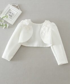Bolero Infantil Batizado Branco em Algodão com Aplicação de Pérolas e Flores em Manga Longa
