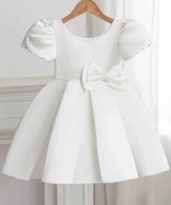 Vestido Infantil Nina Branco em Cetim com Pérolas e Manga Princesa Festa Daminha Menina Batizado Premium Luxo