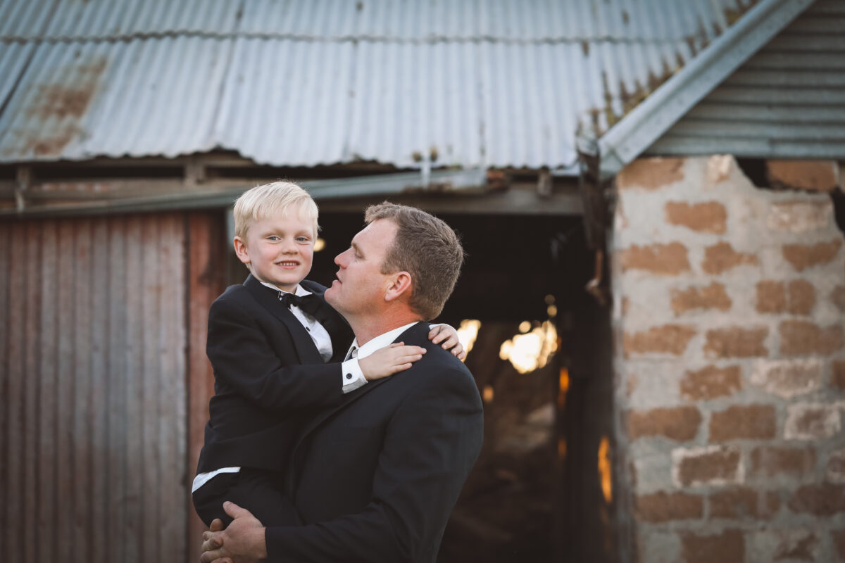 Entrada do Pajem na Igreja Com Look: o Guia Completo para Encantar no Momento Mais Emocionante do Casamento