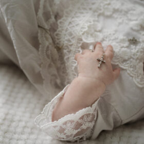 Ter&ccedil;o no Batizado Infantil: O Significado, a Tradi&ccedil;&atilde;o e Como Escolher o Ideal para Esse Momento &Uacute;nico