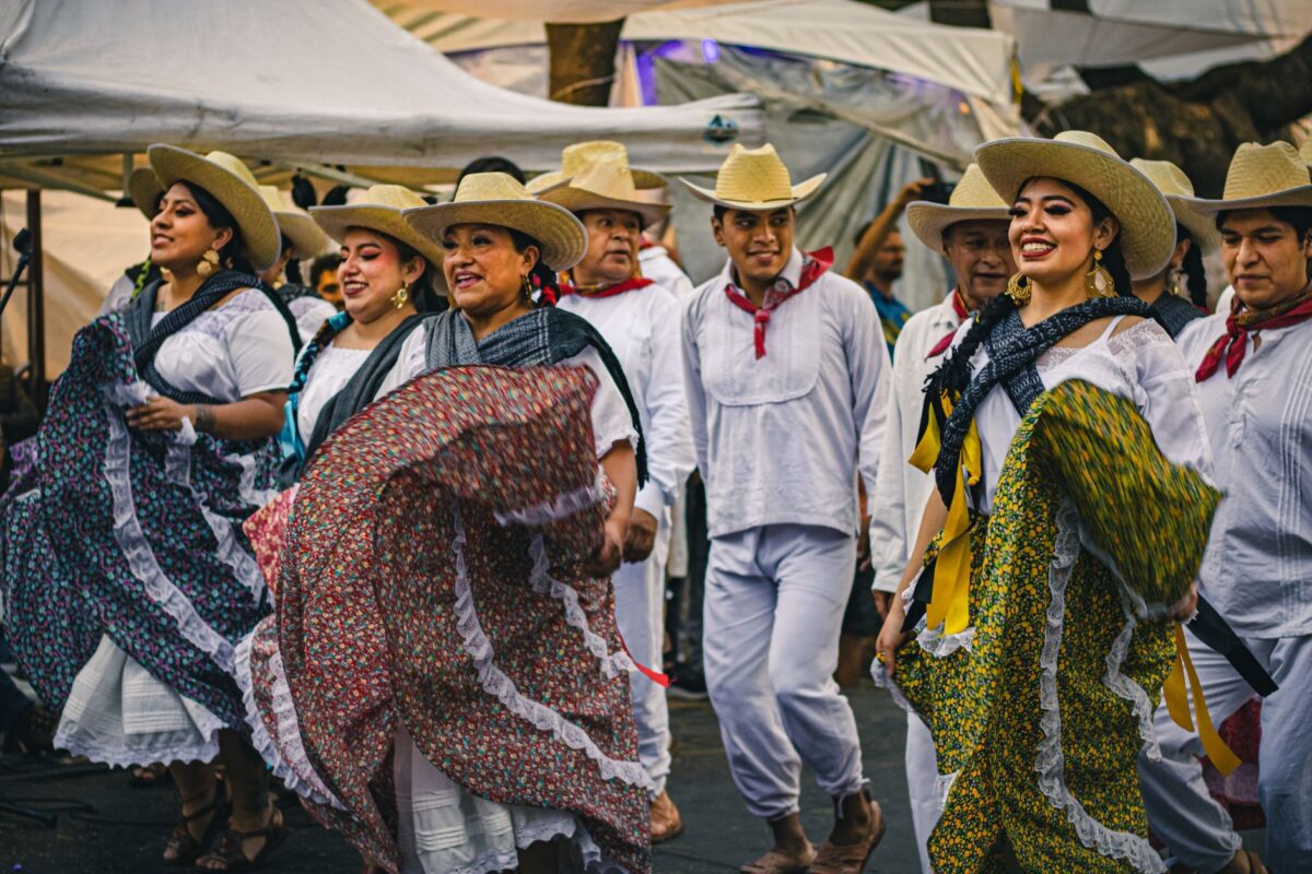 A Arte de Combinar Vestidos Infantis com Acessórios Perfeitos