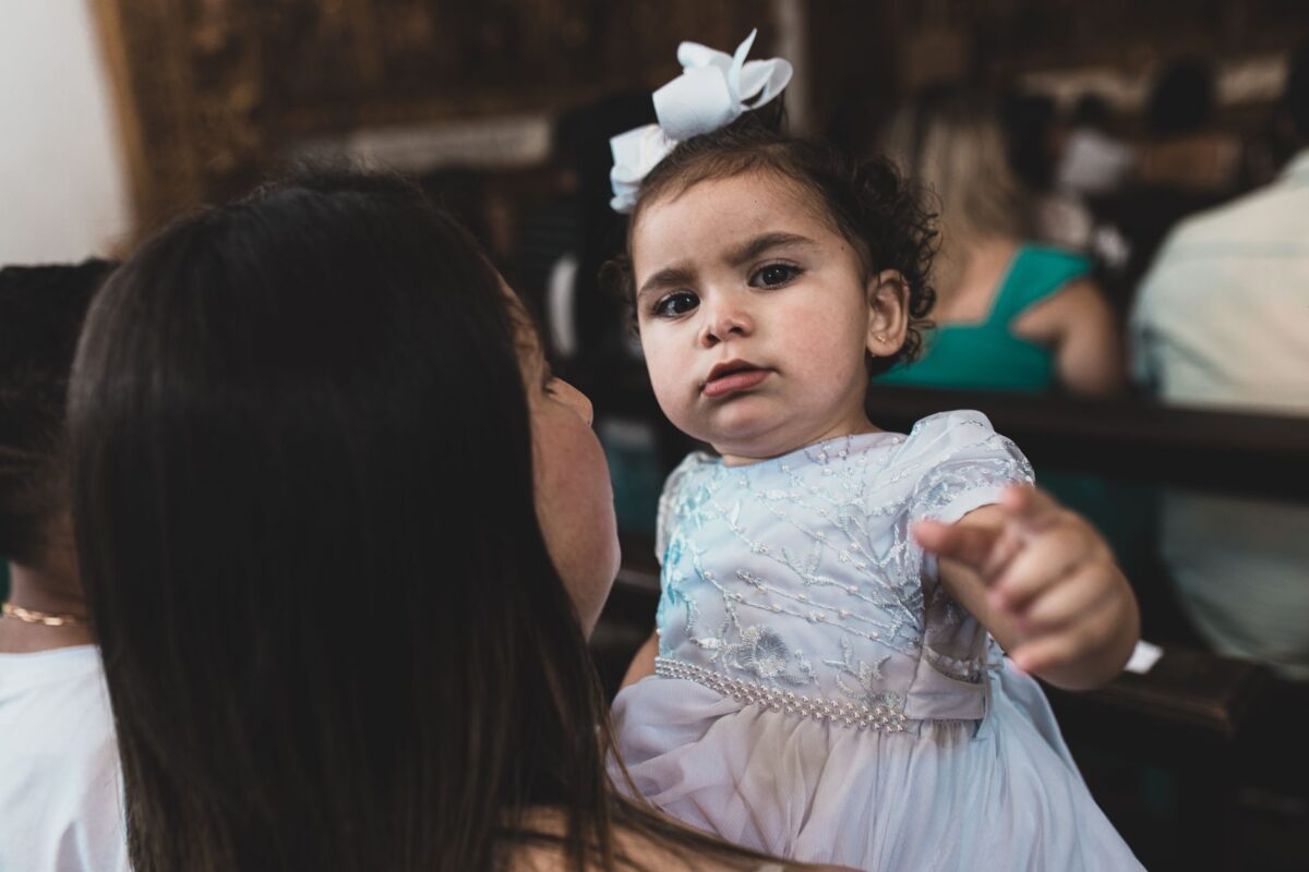 Vestidos Infantis para Batizado: Um Toque de Sofisticação e Herança Cultural
