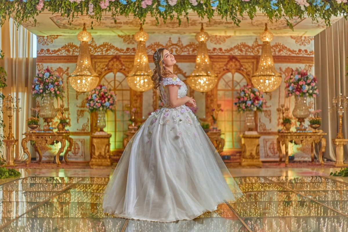 Encanto em Tule: Vestidos Infantis Elegantes para Casamentos
