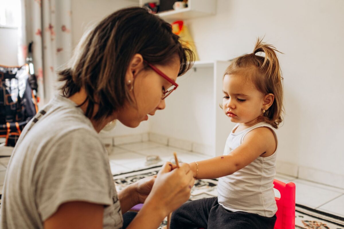 Guia Prático de Medidas para Comprar Roupas Infantis Online